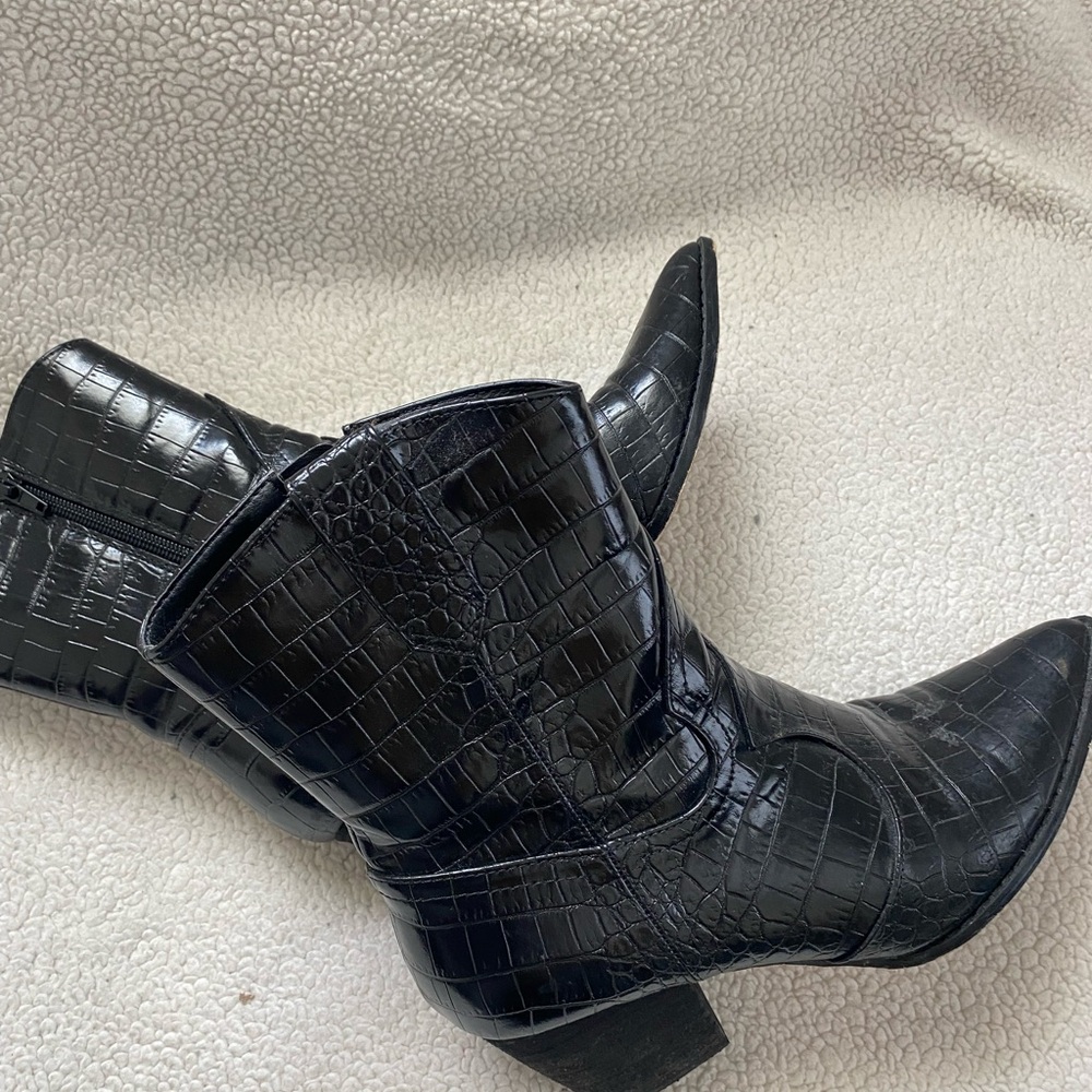 Black Croc-Embossed Women's Boots